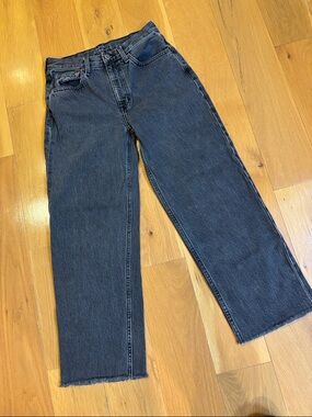 Etika Black Straight Leg Ankle Jeans Women’s Size 26 Raw Hem Distressed Fade